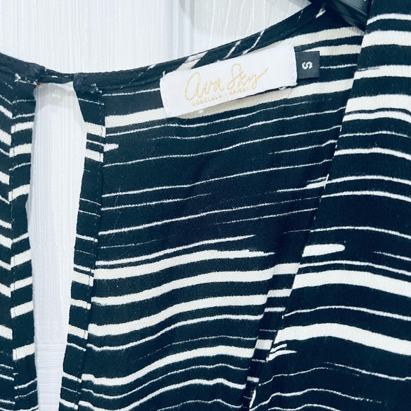 Fighting Eel Ava Sky black white stripe romper kiwi mommy & me matching sz S - Picture 3 of 4